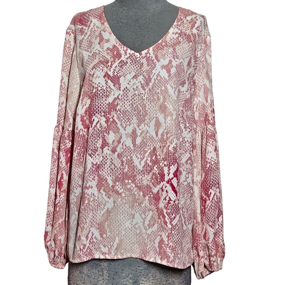 Cabi Animal Print Blouse Size Medium